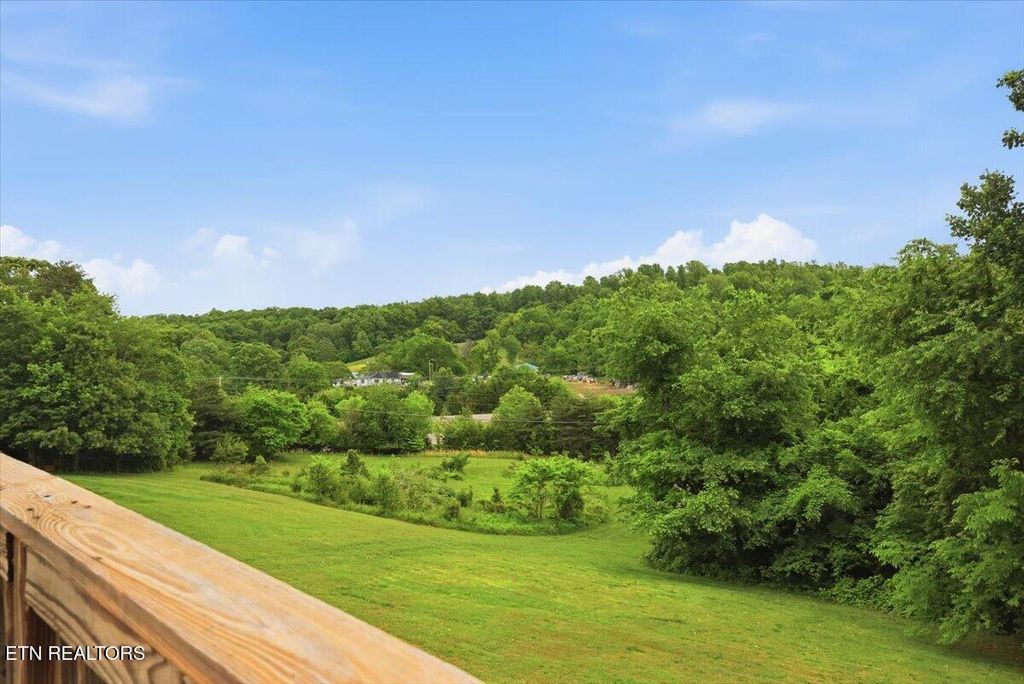 Photo of 150 Tom Franklin Rd, Jefferson City, TN 37760 (MLS # 1338884)