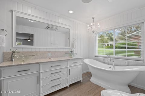 Tiny photo for 225 W Hills Rd, Knoxville, TN 37909 (MLS # 1297274)