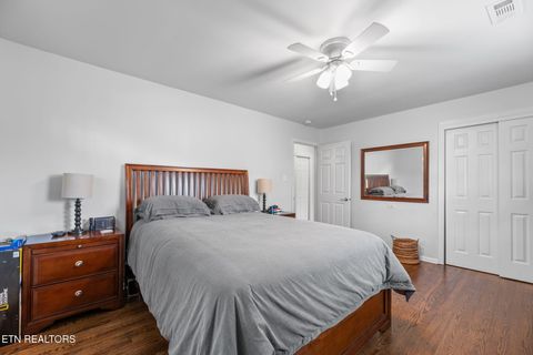 Tiny photo for 225 W Hills Rd, Knoxville, TN 37909 (MLS # 1297274)