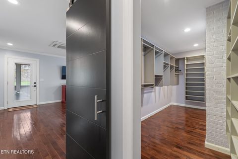 Tiny photo for 225 W Hills Rd, Knoxville, TN 37909 (MLS # 1297274)