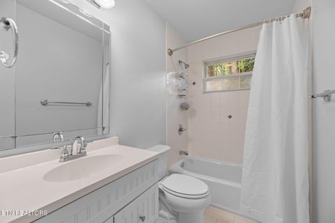 Tiny photo for 225 W Hills Rd, Knoxville, TN 37909 (MLS # 1297274)