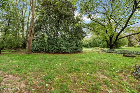 Tiny photo for 225 W Hills Rd, Knoxville, TN 37909 (MLS # 1297274)