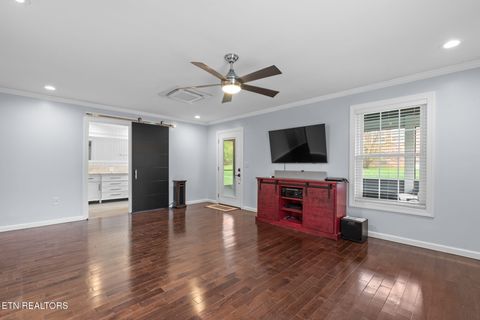 Tiny photo for 225 W Hills Rd, Knoxville, TN 37909 (MLS # 1297274)
