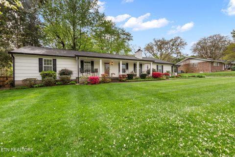Photo of 225 W Hills Rd, Knoxville, TN 37909 (MLS # 1297274)
