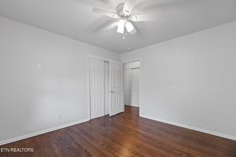 Tiny photo for 225 W Hills Rd, Knoxville, TN 37909 (MLS # 1297274)