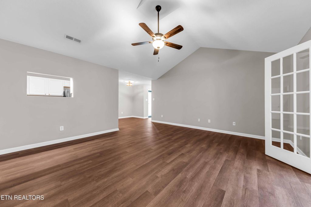 Photo of 450 Executive Meadows Drive, Lenoir City, TN 37771 (MLS # 1339666)