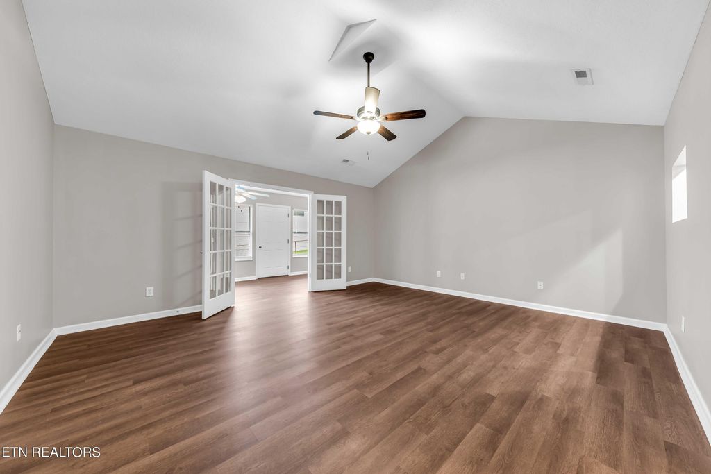Photo of 450 Executive Meadows Drive, Lenoir City, TN 37771 (MLS # 1339666)