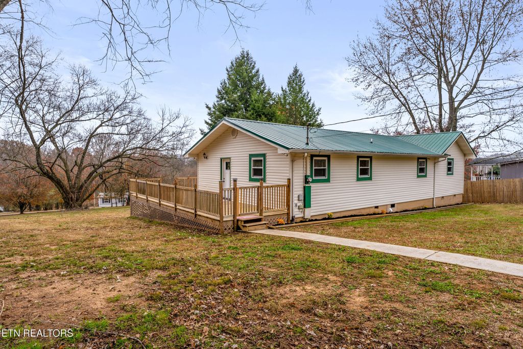 Photo of 116 Thomas Lane, Kingston, TN 37763 (MLS # 1323289)