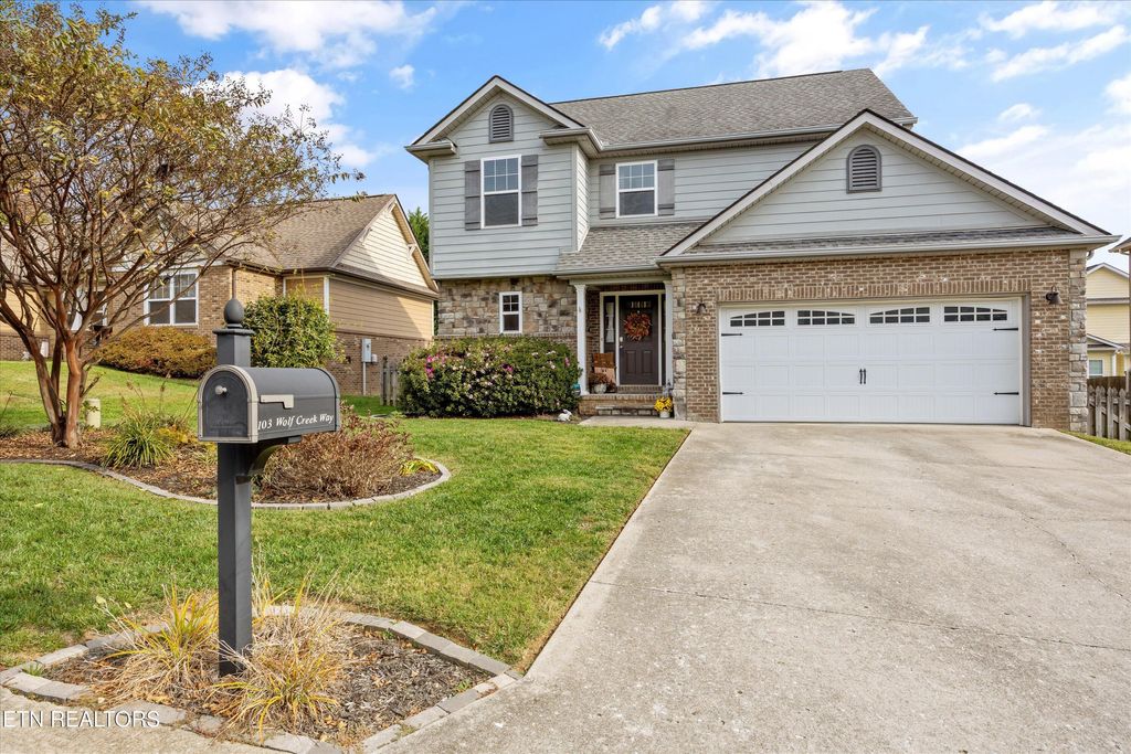 Photo of 103 Wolf Creek Way, Oak Ridge, TN 37830 (MLS # 1321326)