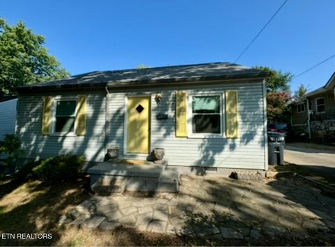 Photo of 2017 Chicago Ave, Knoxville, TN 37917 (MLS # 1318280)