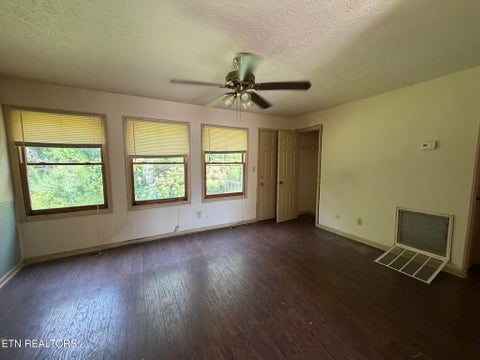 Tiny photo for 146 Lancaster Rd, Oak Ridge, TN 37830 (MLS # 1355827)