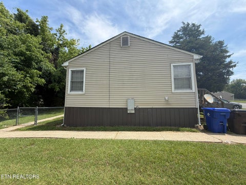 Tiny photo for 146 Lancaster Rd, Oak Ridge, TN 37830 (MLS # 1355827)