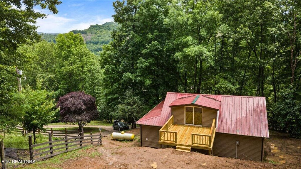 Photo of 578 Fox Branch Rd, Clairfield, TN 37715 (MLS # 1342641)