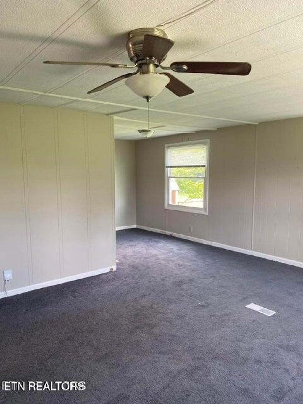 Photo of 609 S Carter School Rd, Strawberry Plains, TN 37871 (MLS # 1313378)