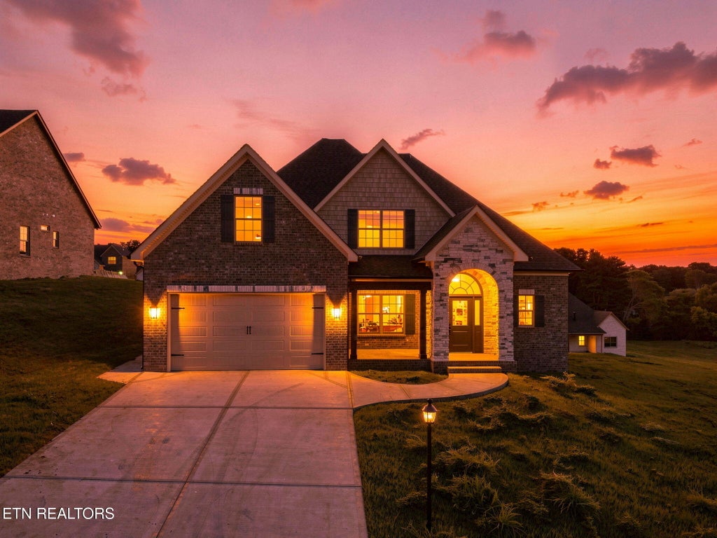 Photo of 332 Rugby Manor Ln Ln, Knoxville, TN 37923 (MLS # 1321792)