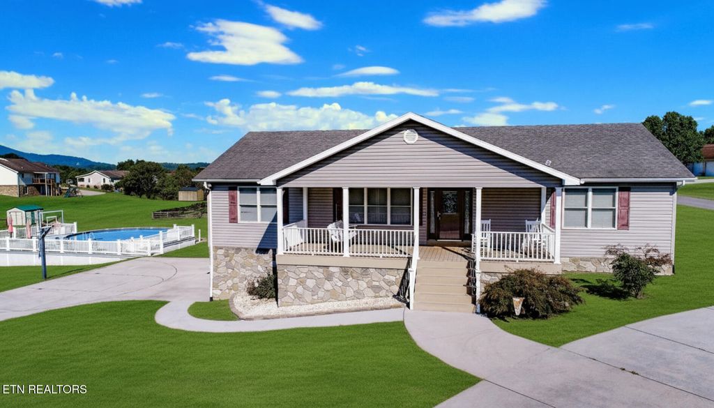 Photo of 1114 Caleb Ln Ln, Newport, TN 37821 (MLS # 1318849)