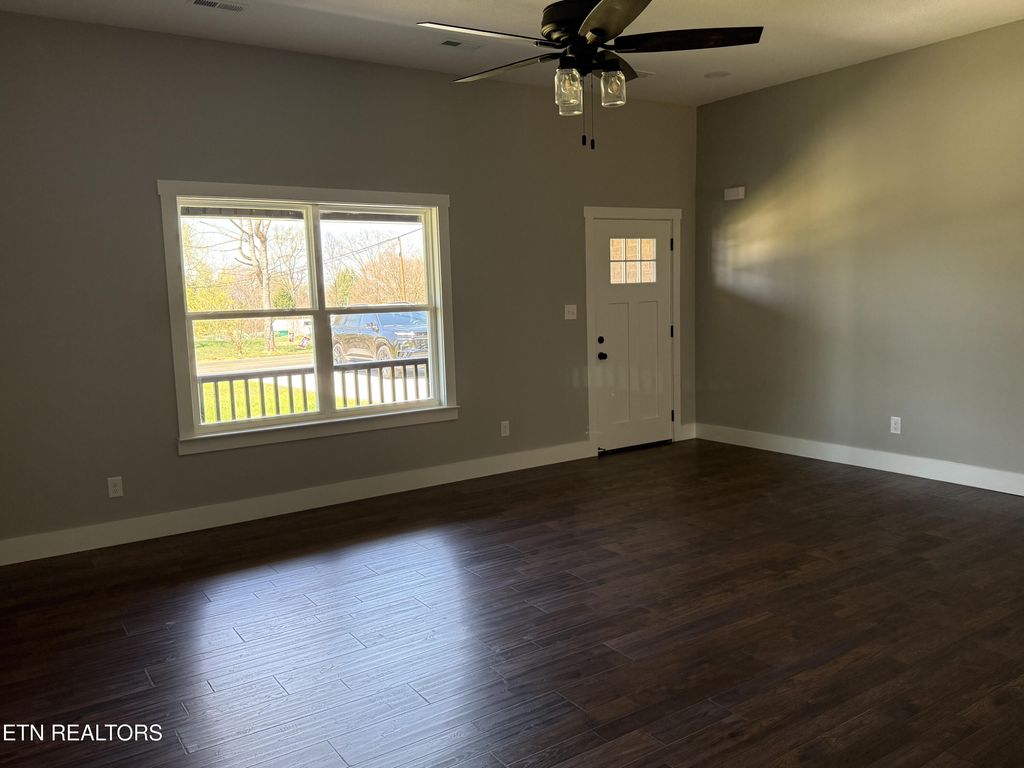 Photo of 2510 Patrick Ave, Maryville, TN 37804 (MLS # 1334834)