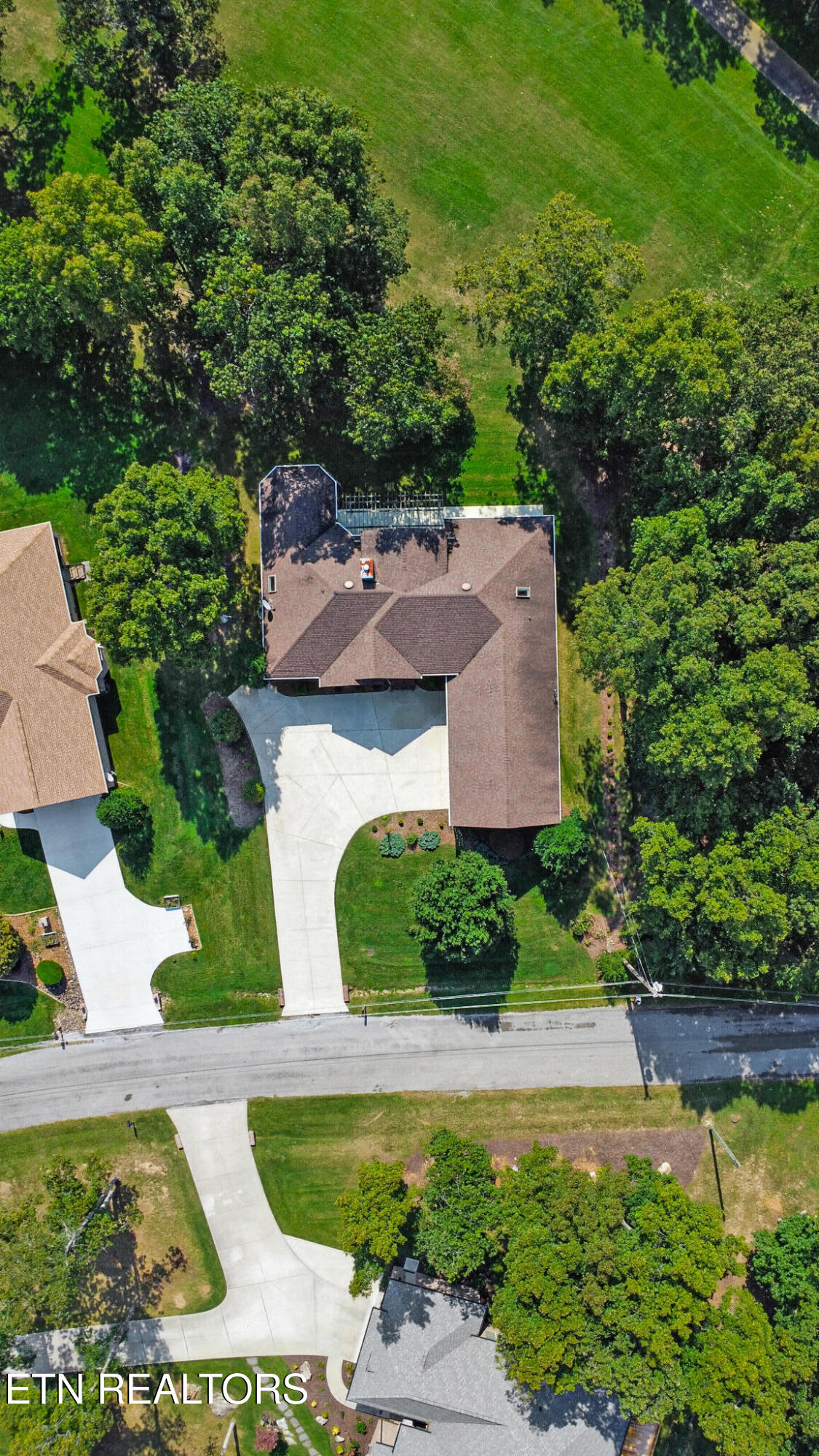 102 Bent Oak Terrace
