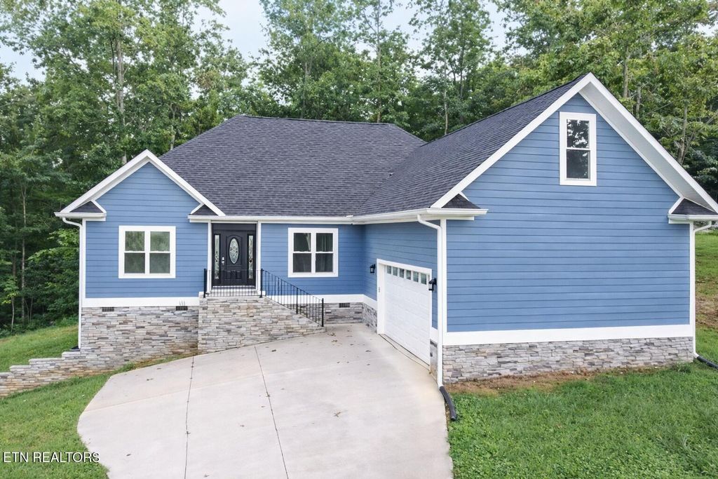 Photo of 553 Hickory Pointe Lane, Maynardville, TN 37807 (MLS # 1332845)