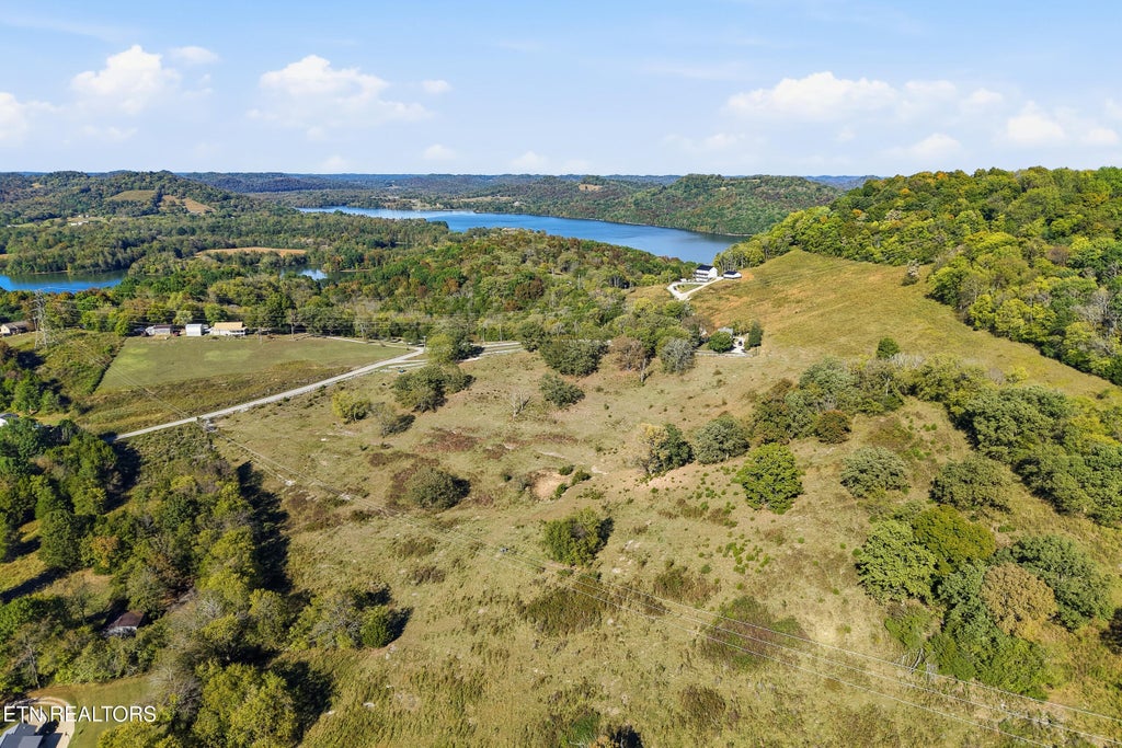 Photo of 00 Sullivans Bend Rd, Elmwood, TN 38560 (MLS # 1360056)