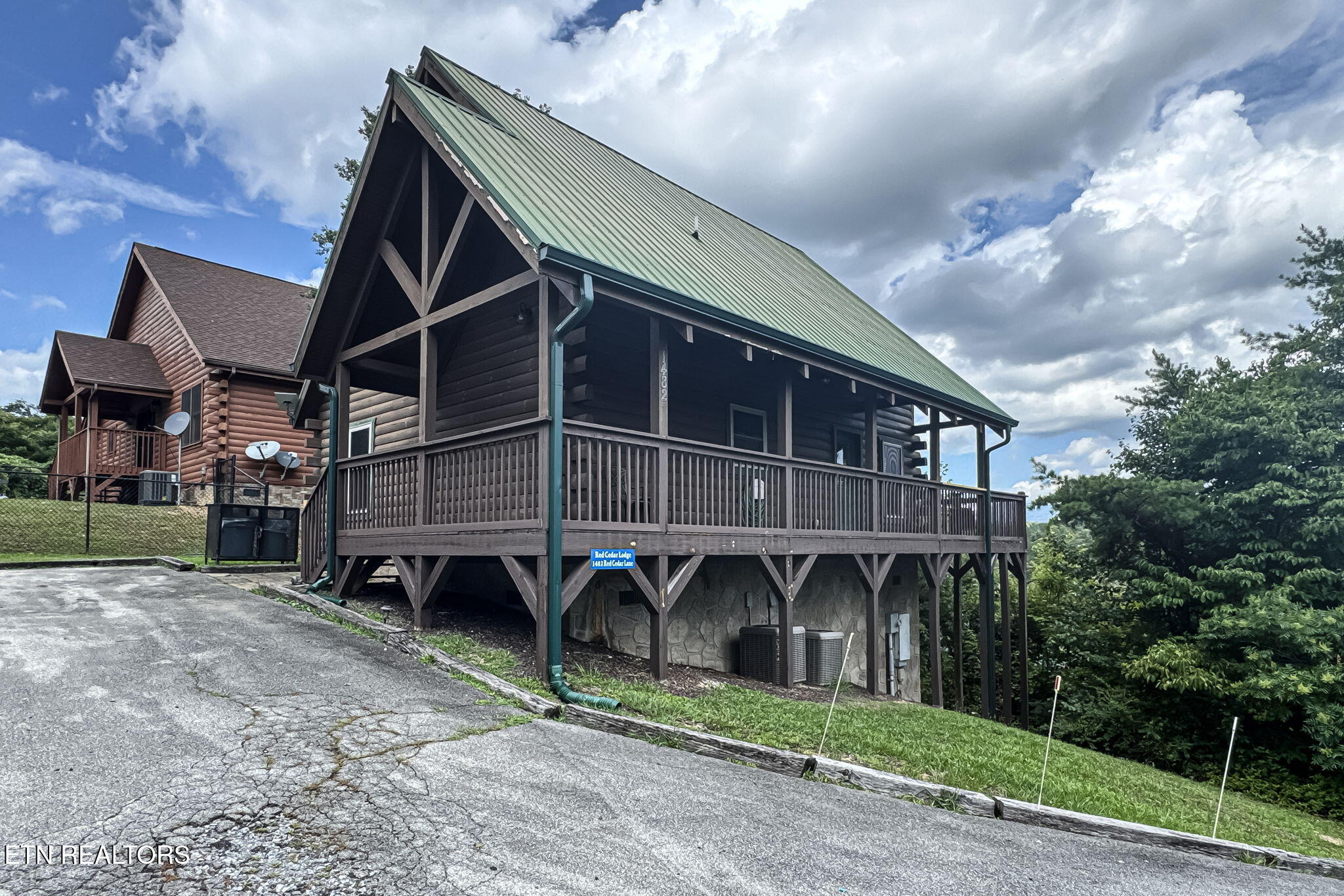 1482 Red Cedar Way Lane
