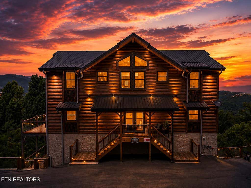 Photo of 240244 Stone Fence Lane, Gatlinburg, TN 37738 (MLS # 1353226)
