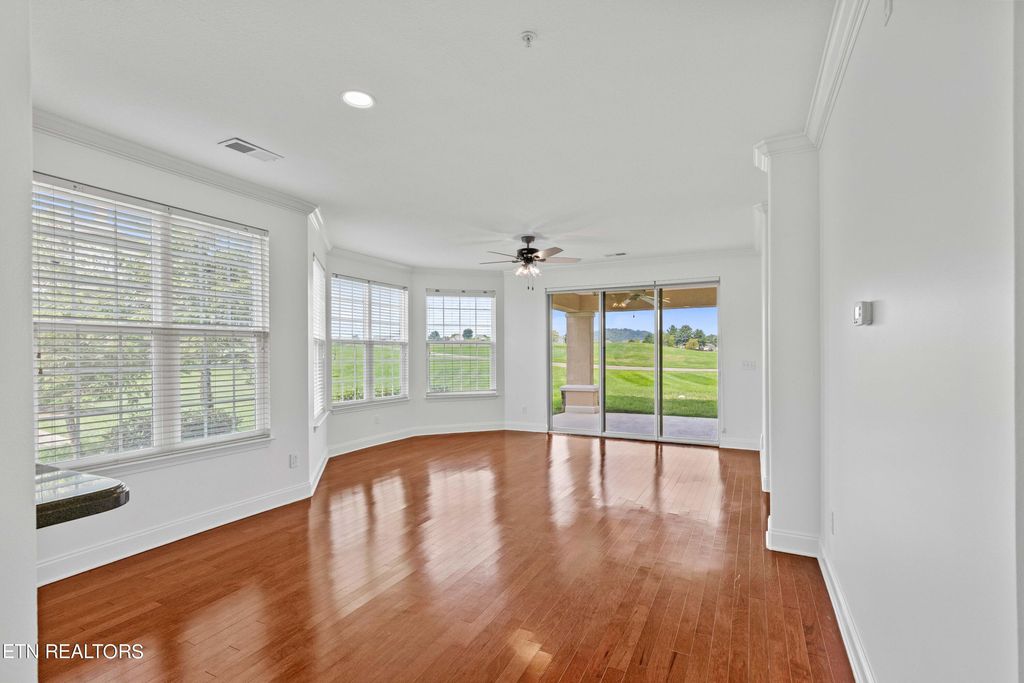 Photo of 545 Rarity Bay Pkwy #101, Vonore, TN 37885 (MLS # 1265729)