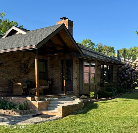 Photo of 3524 Pinewood Place, Kingsport, TN 37664 (MLS # 1339273)