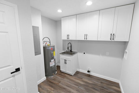 Tiny photo for 33 Melrose Ave, Englewood, TN 37329 (MLS # 1360475)