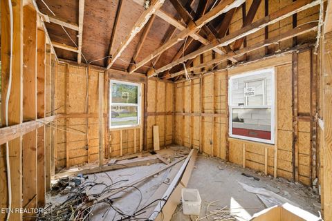 Tiny photo for 2009 Seminole Ave, Knoxville, TN 37915 (MLS # 1319139)
