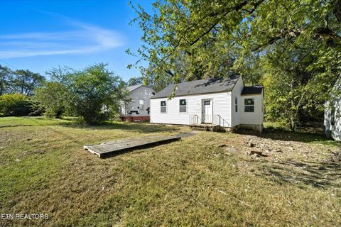 Tiny photo for 2009 Seminole Ave, Knoxville, TN 37915 (MLS # 1319139)