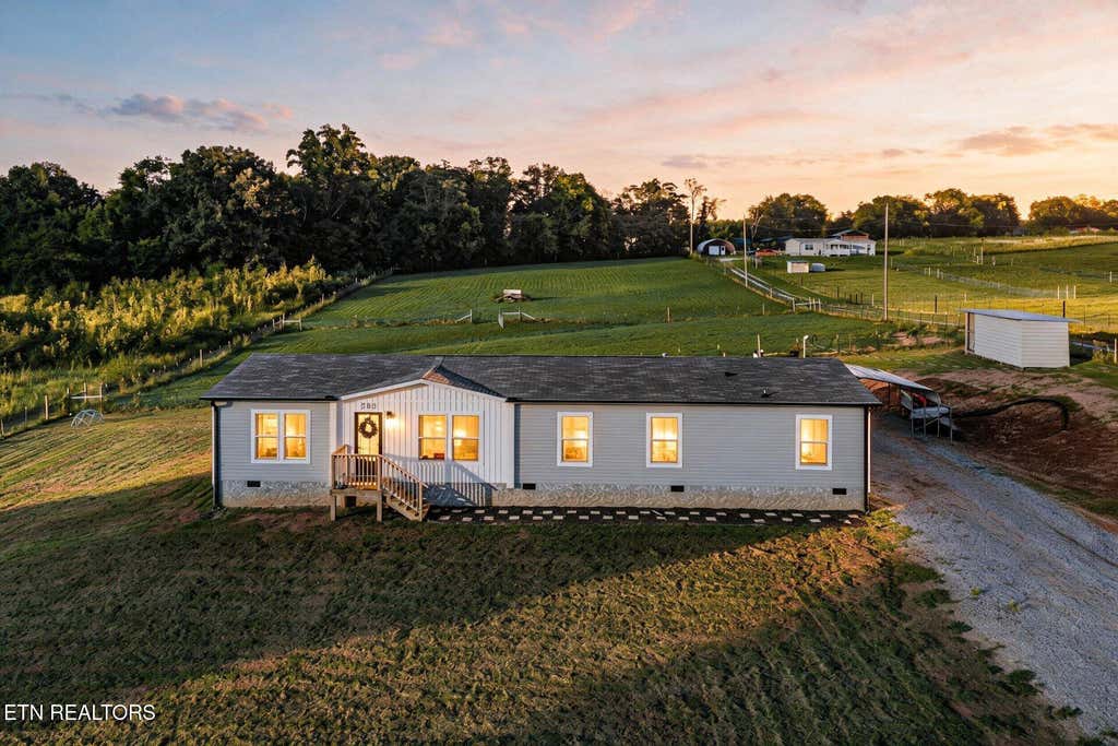 Photo of 583 Randolph Fridley Rd, Sweetwater, TN 37874 (MLS # 1353227)