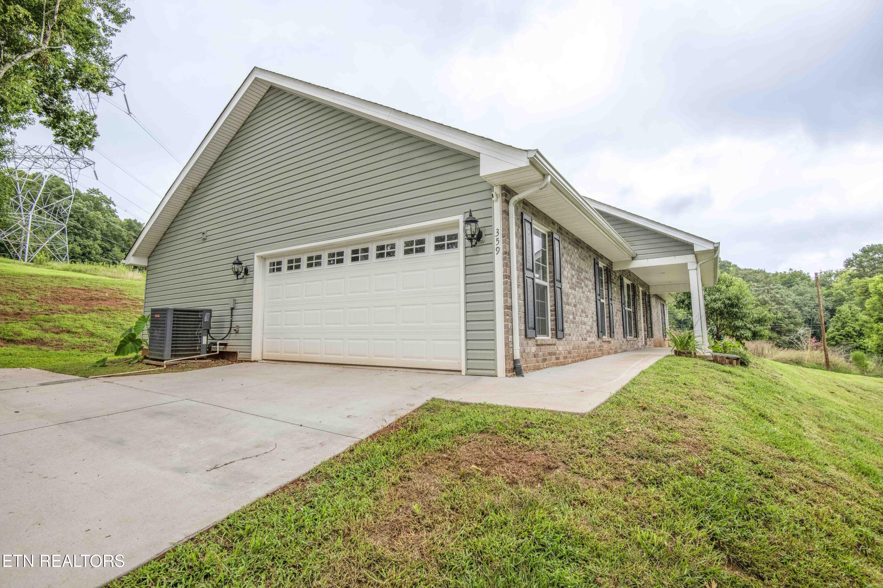 359 W Vinegar Valley Rd