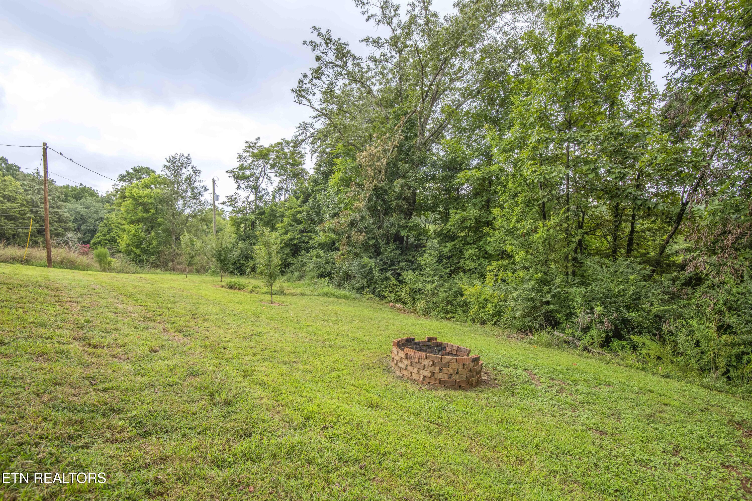 359 W Vinegar Valley Rd