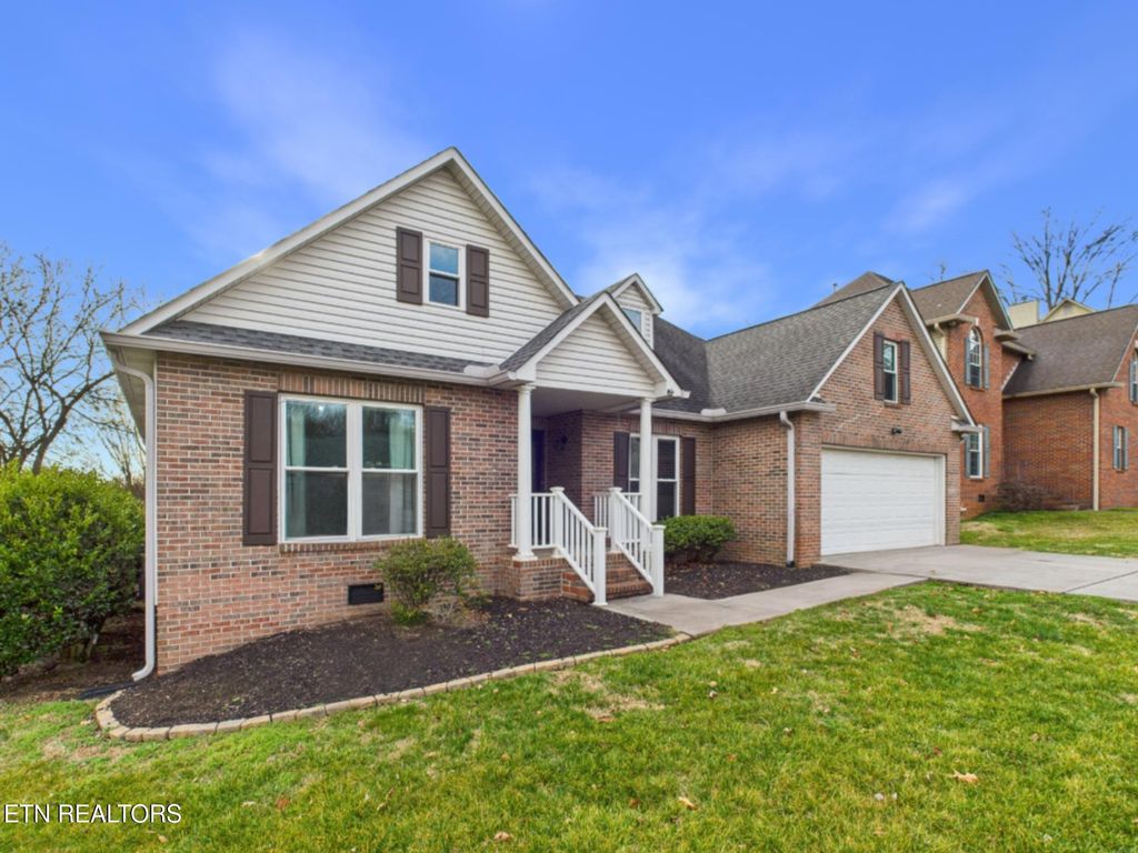 Photo of 2319 Conners Creek Circle, Knoxville, TN 37932 (MLS # 1330195)