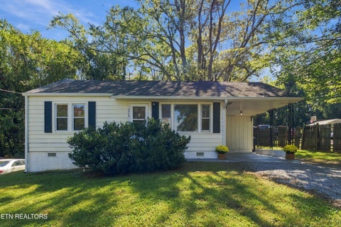 Tiny photo for 2728 Forestdale Ave, Knoxville, TN 37917 (MLS # 1357459)