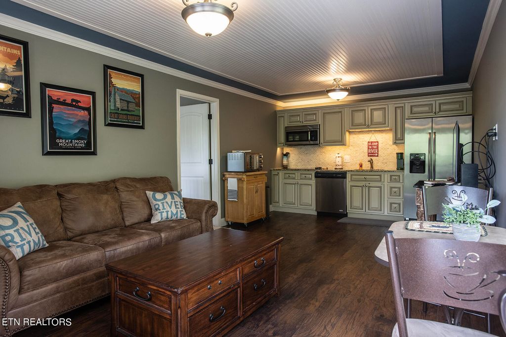 Photo of 7239 E Lamar Alexander Parkway Pkwy #206, Townsend, TN 37882 (MLS # 1240725)