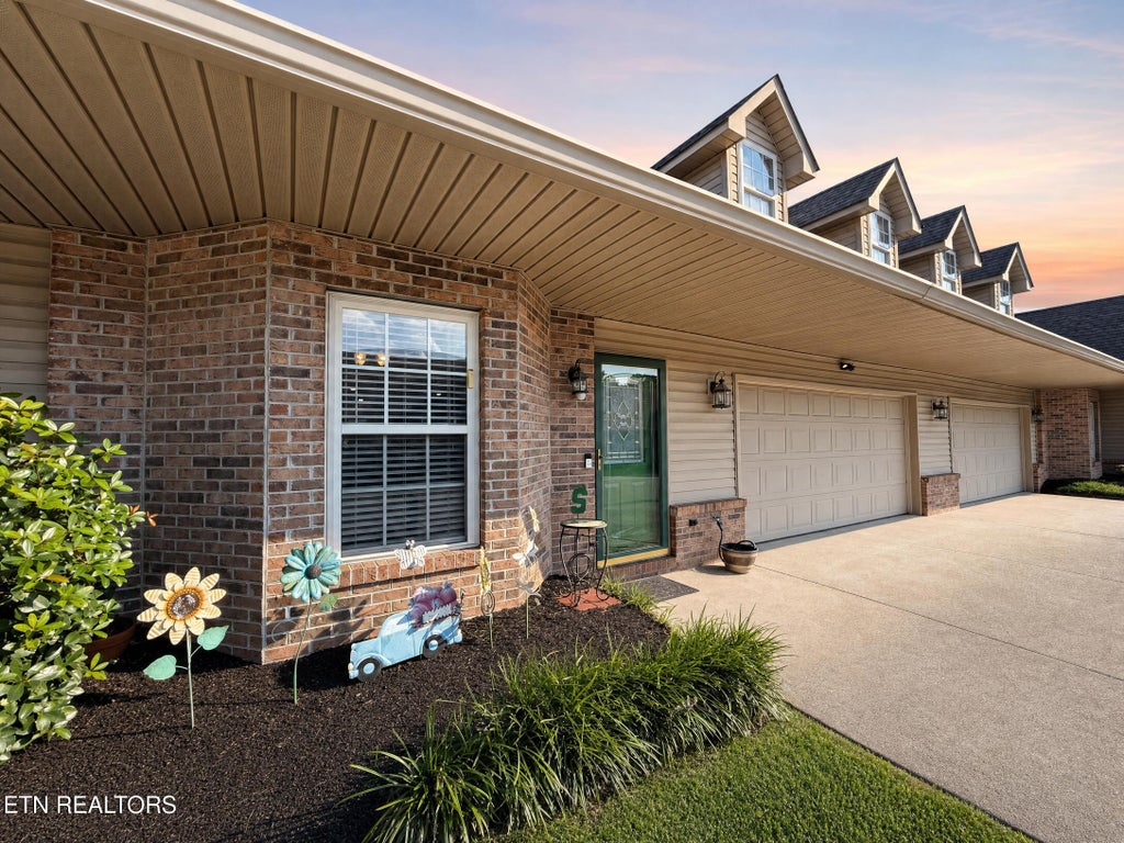 Photo of 1022 Silver Creek Lane #UNIT 4, Maryville, TN 37804 (MLS # 1353716)
