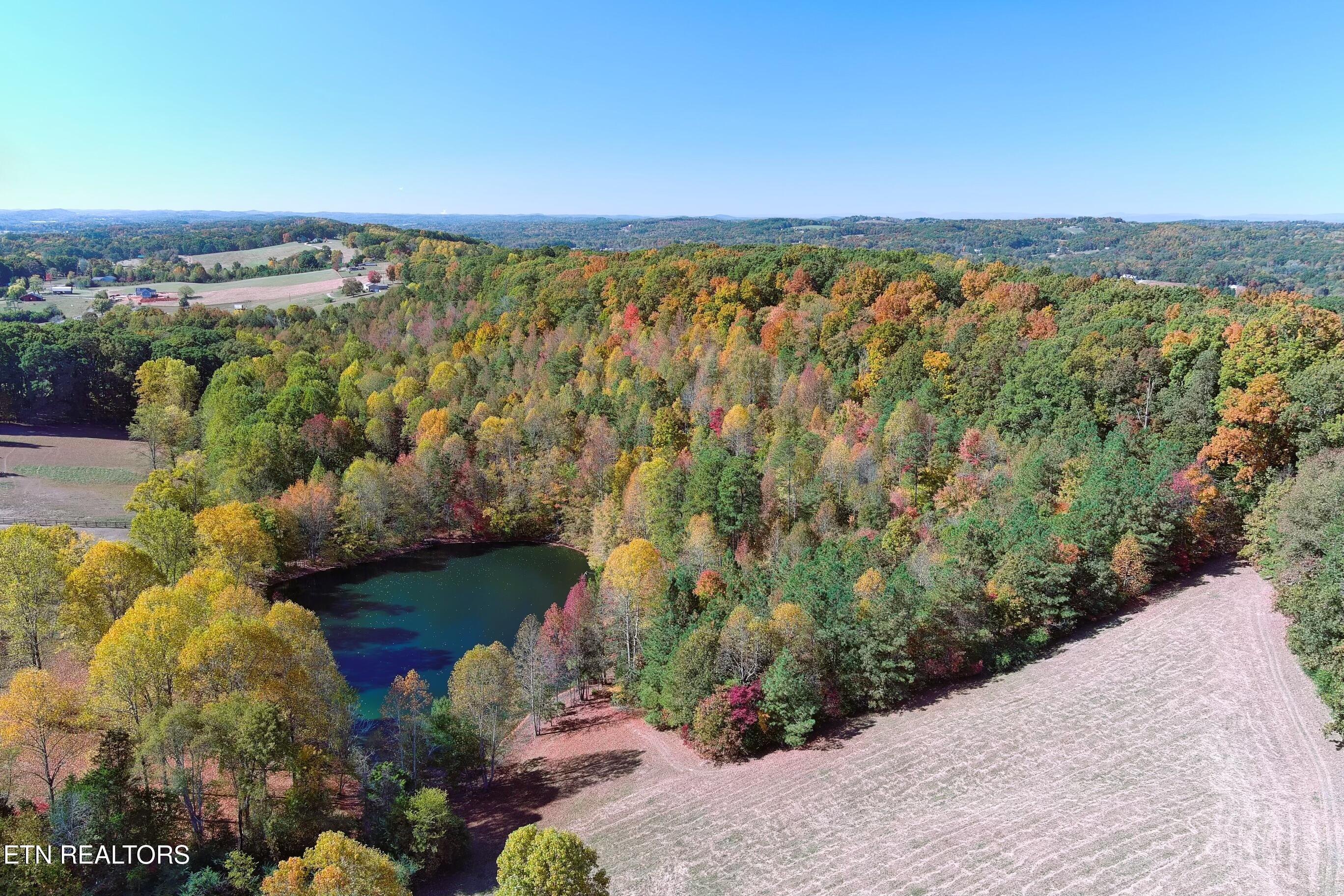 6715 Happy Hollow Rd