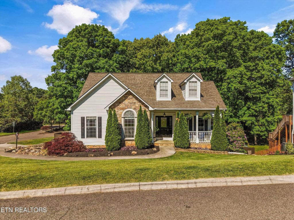 Photo of 6759 Fox Manor Blvd, Knoxville, TN 37909 (MLS # 1339360)