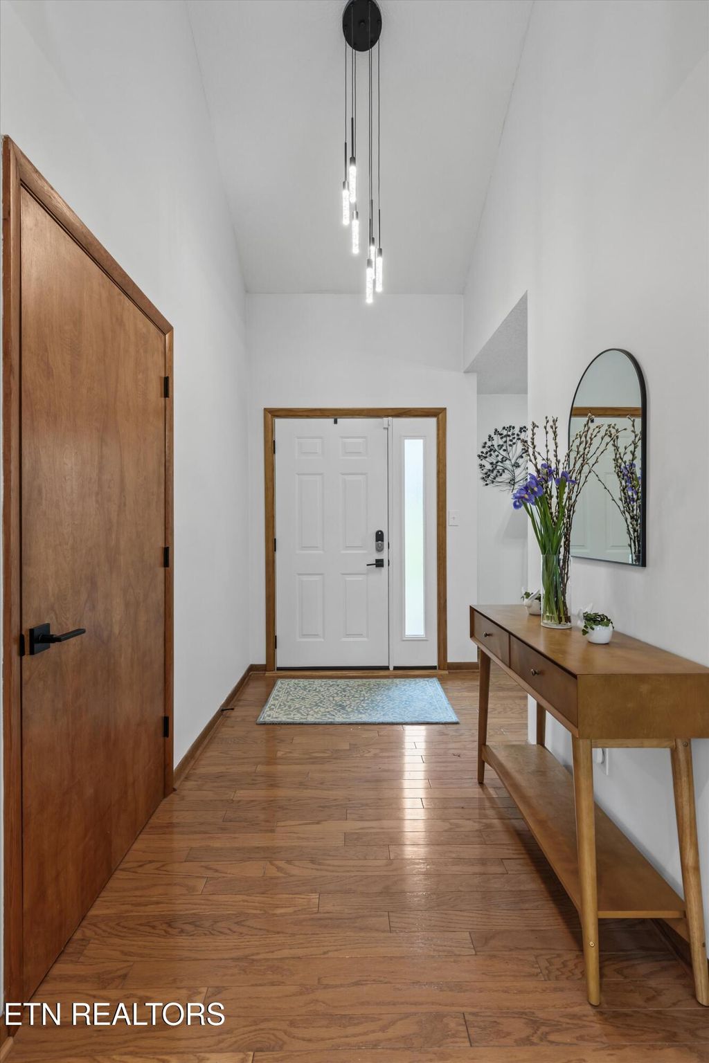 Photo of 405 Sugarwood Drive, Knoxville, TN 37934 (MLS # 1312904)