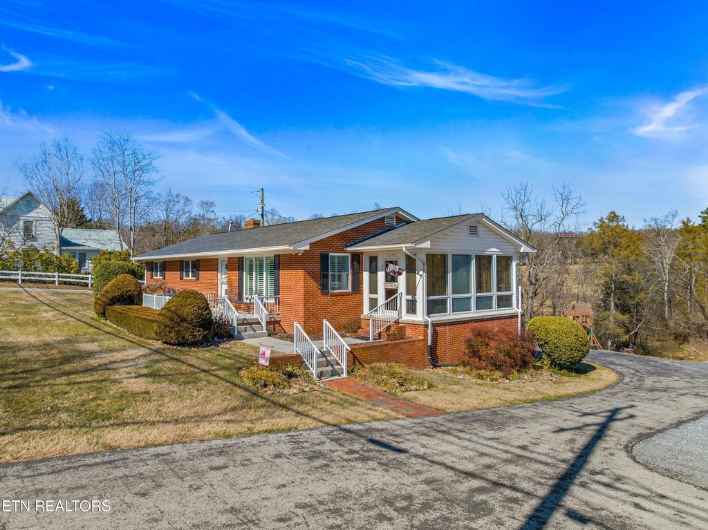 Photo of 1076 Gay St, Dandridge, TN 37725 (MLS # 1330002)