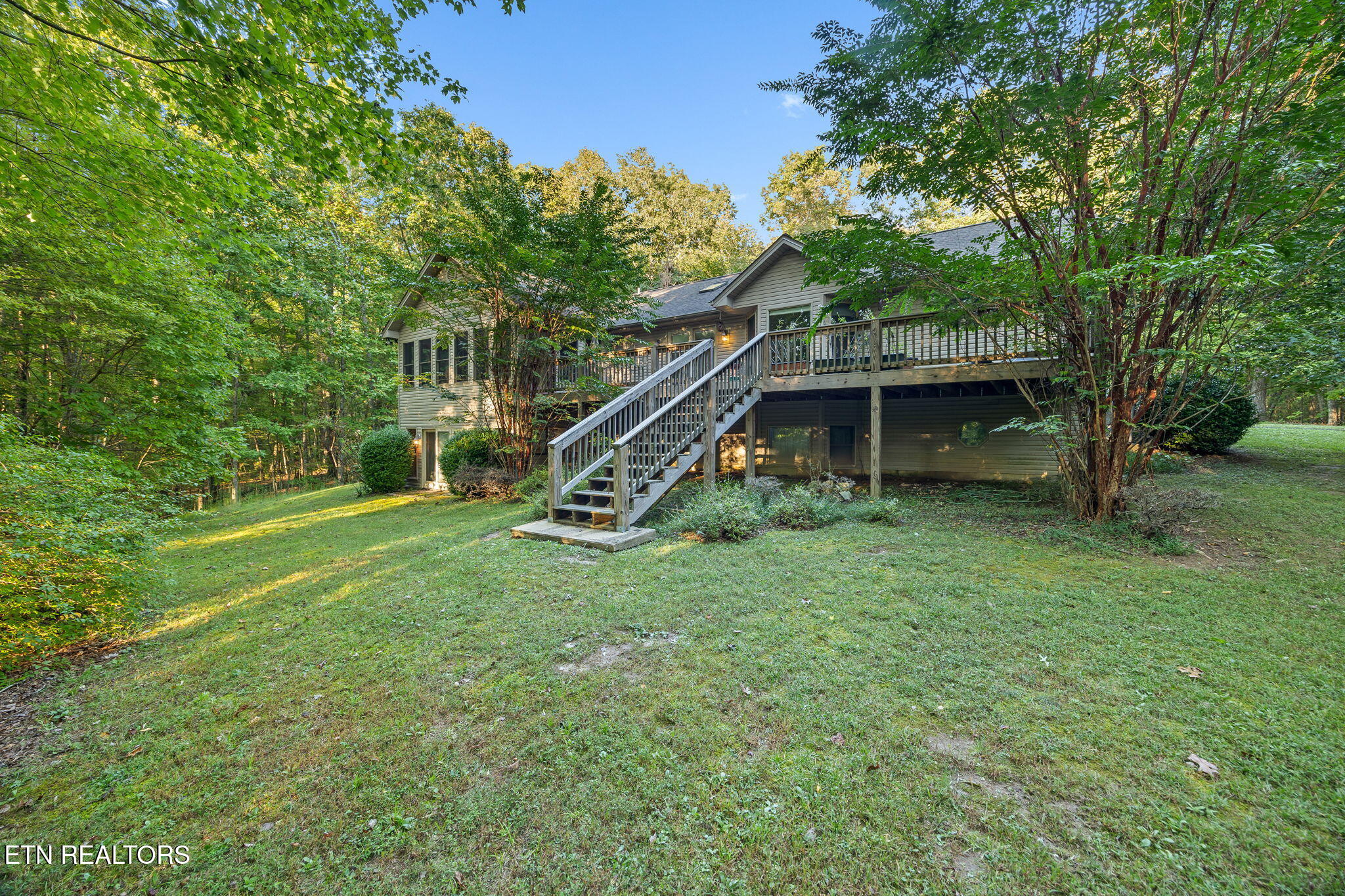 34 Cove Place