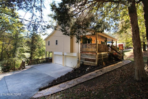 Tiny photo for 326 Club House Drive, Andersonville, TN 37705 (MLS # 1359848)