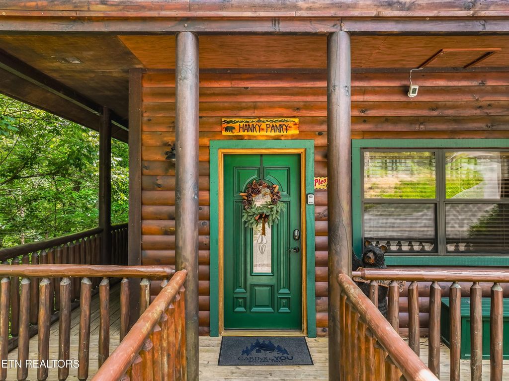 Photo of 1820 Skyhawk Lane, Sevierville, TN 37876 (MLS # 1343528)