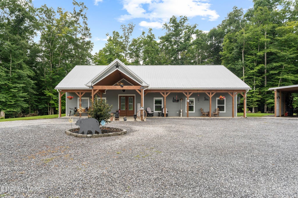 Photo of 1036 Stokley Court, Dandridge, TN 37725 (MLS # 1348260)