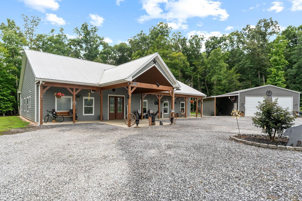Photo of 1036 Stokley Court, Dandridge, TN 37725 (MLS # 1348260)