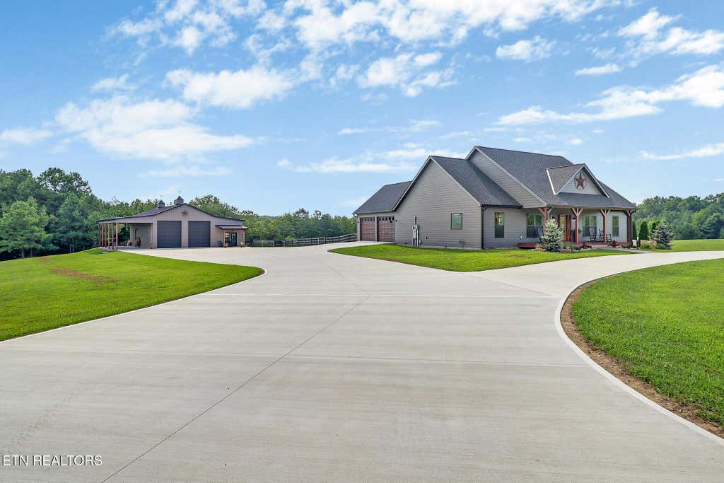 Photo of 603 Polo Place, Jamestown, TN 38556 (MLS # 1352215)