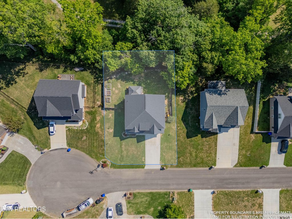 Photo of 7826 Lake Mountain Lane, Knoxville, TN 37938 (MLS # 1340794)