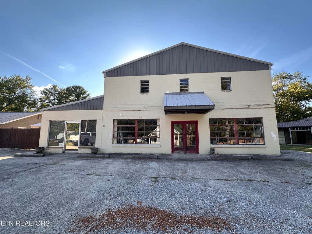 Photo of 235 Rugby Ave, Jamestown, TN 38556 (MLS # 1344688)